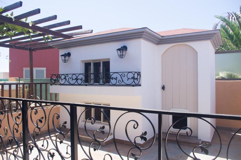Villa La Marosca - Jacuzzi, Private Pool, 3 Bedrooms Caleta De Fuste Bagian luar foto