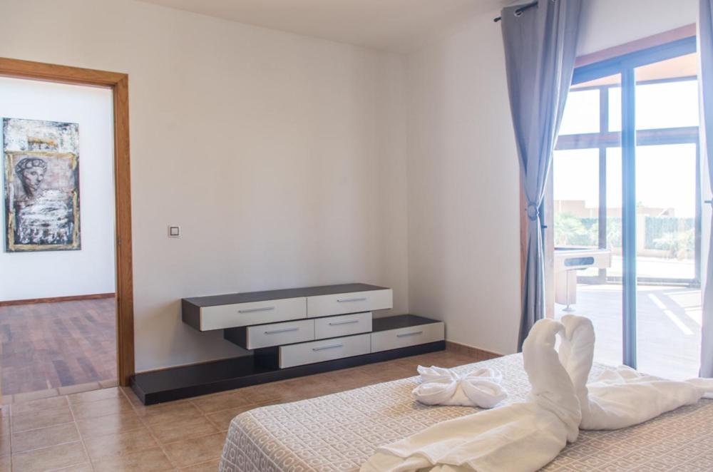 Villa La Marosca - Jacuzzi, Private Pool, 3 Bedrooms Caleta De Fuste Bagian luar foto